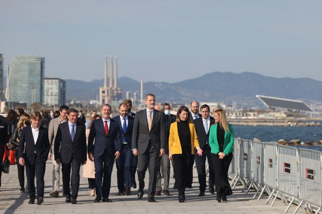 Rey Felipe VI visita Puerto Olímpico Barcelona, ministro Agricultura Luis Planas, delegada Gobierno Catalunya, María Eugènia, Jaume Collboni y Janet Sanz   Sergi ALcàzar