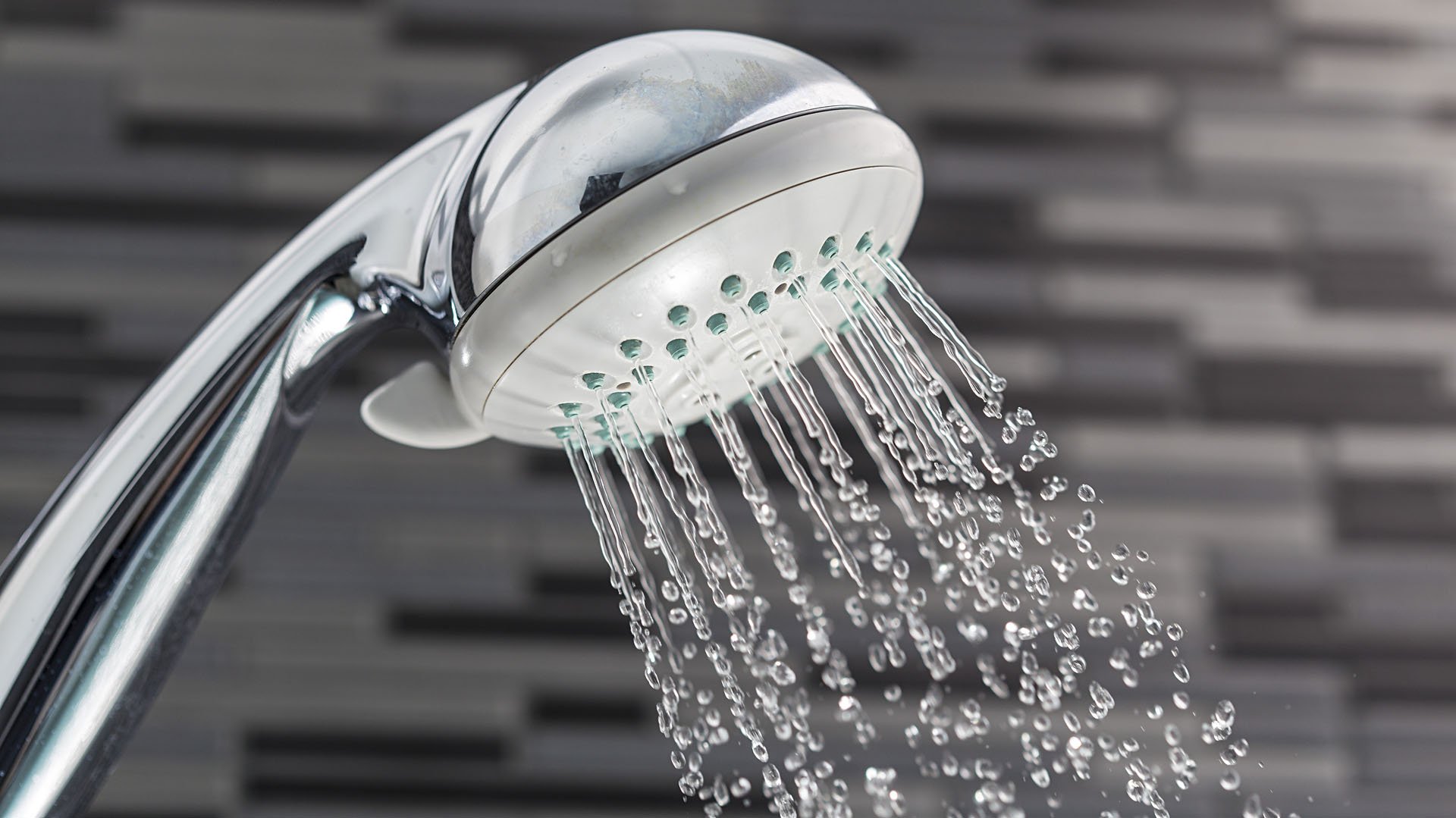 Les dutxes d'aigua freda tenen aquests quatre avantatges per al teu cos