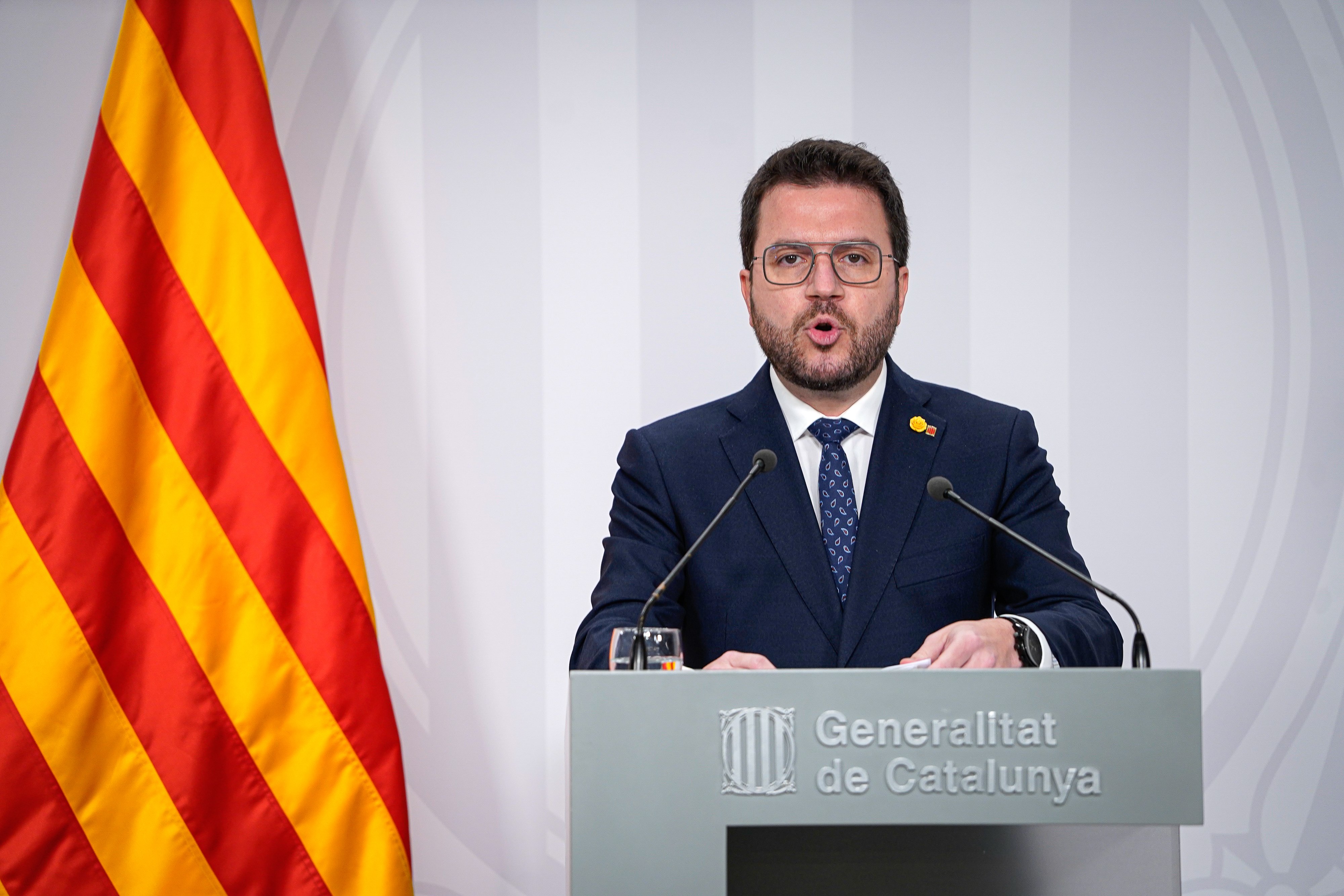 Aragonès defiende el acuerdo del catalán frente a "desobediencias retóricas"