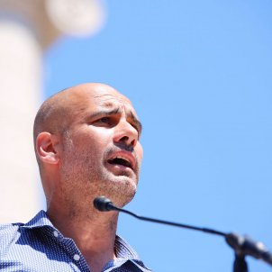 El manifest pel referèndum llegit per Guardiola, a la premsa internacional