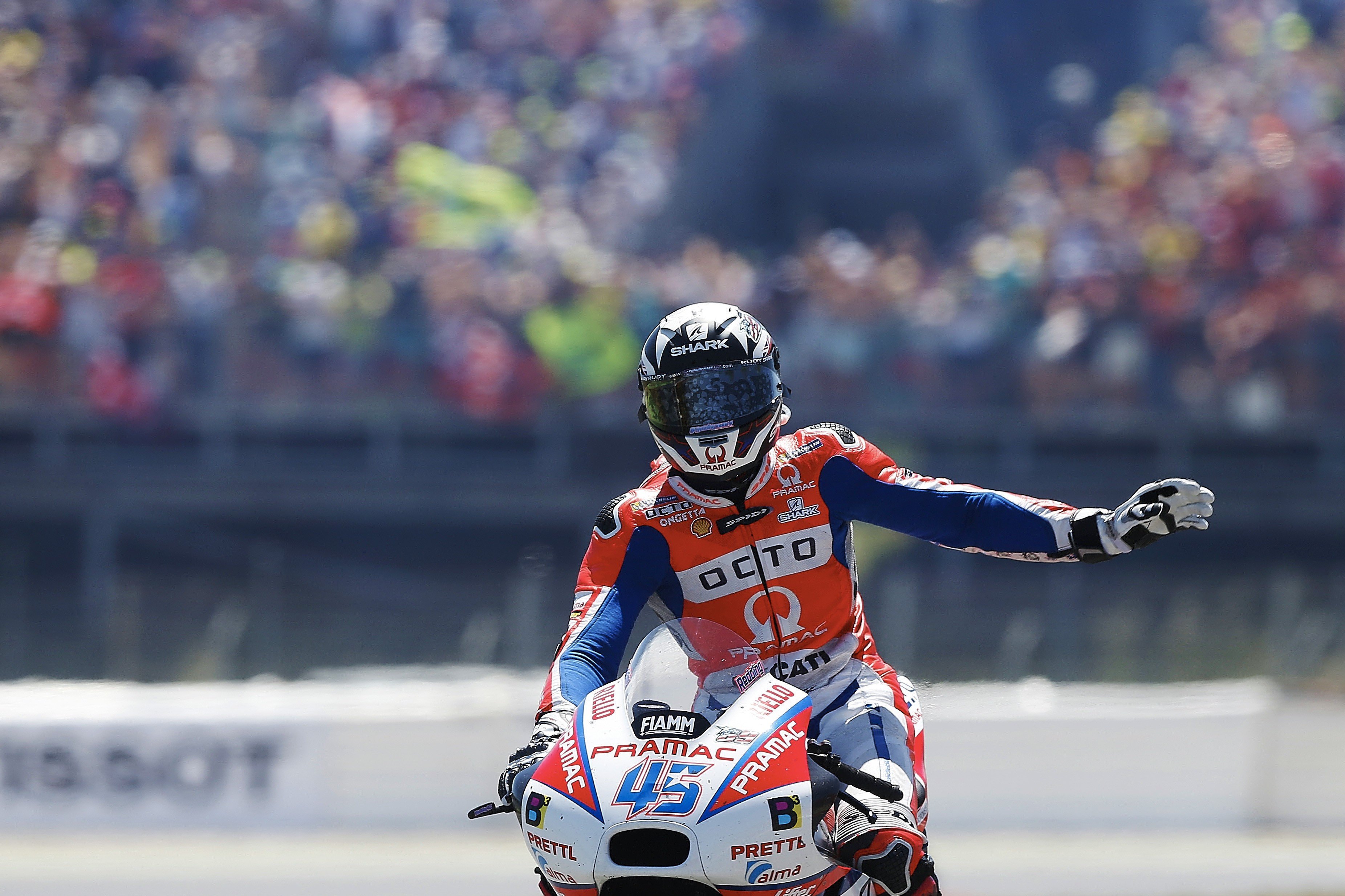 Dovizioso, campeón en Barcelona por delante de Márquez y Pedrosa