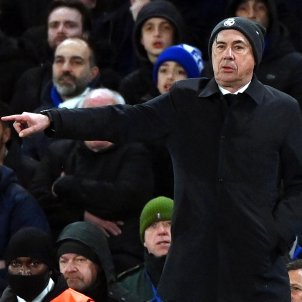 Carlo Ancelotti ataca Xavi Hernández i defensa Cholo Simeone