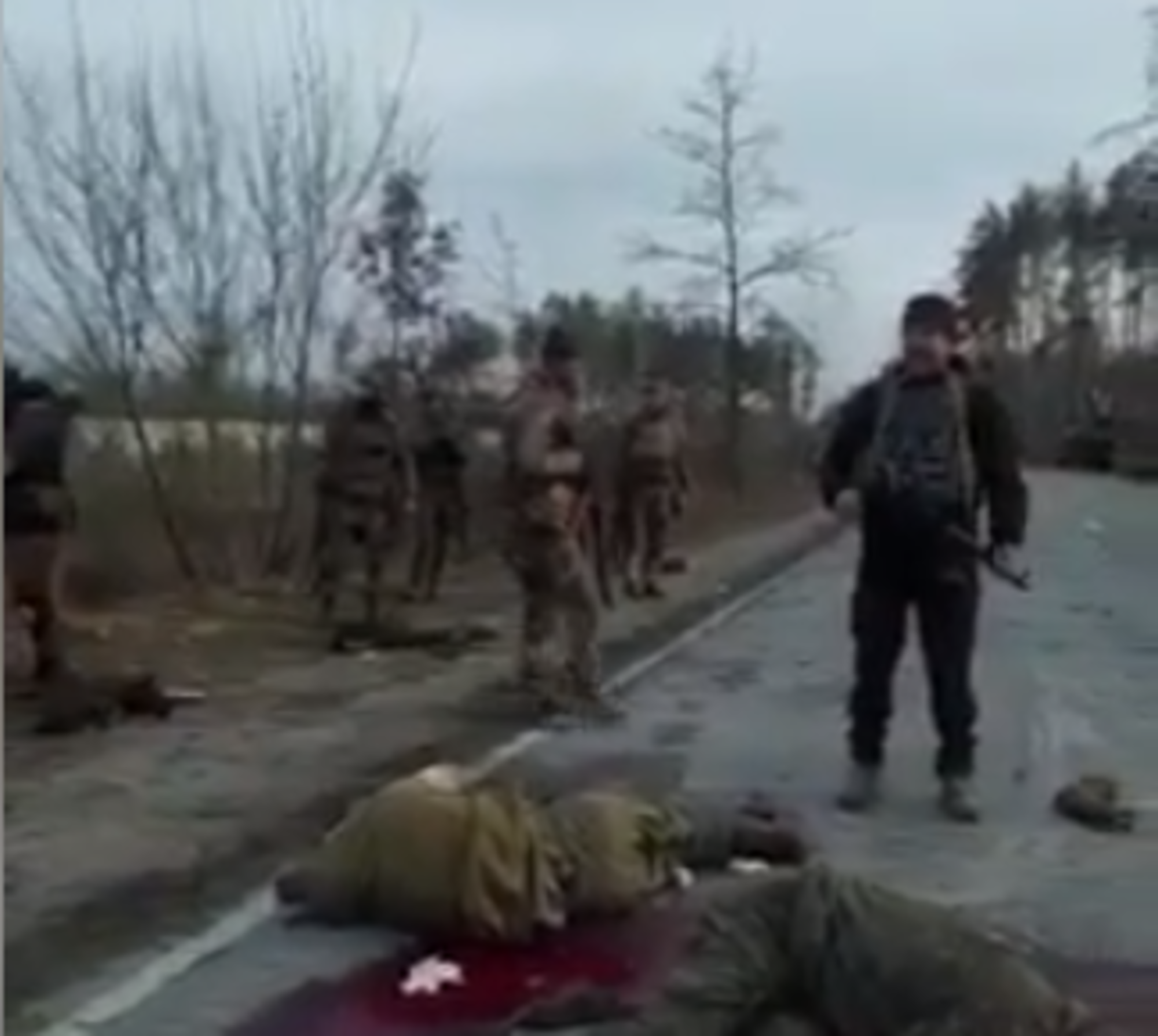 Un vídeo muestra al ejército ucraniano ejecutando soldados rusos capturados en Kyiv