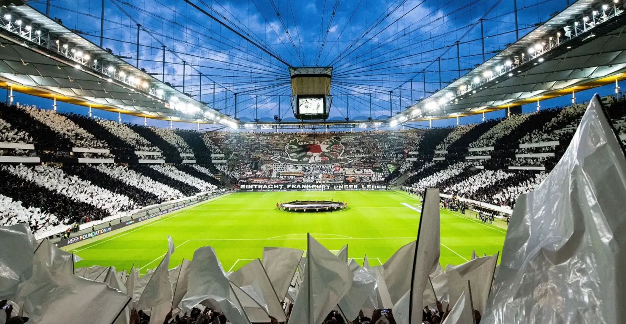 Impactante vídeo del Eintracht para atemorizar al Barça en su visita a Frankfurt
