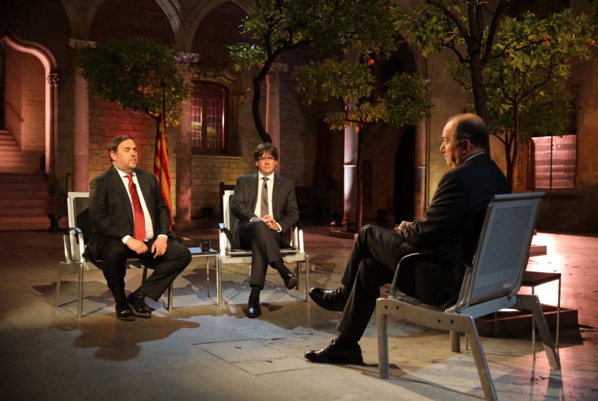 Entrevista a Puigdemont i Junqueras a TV3