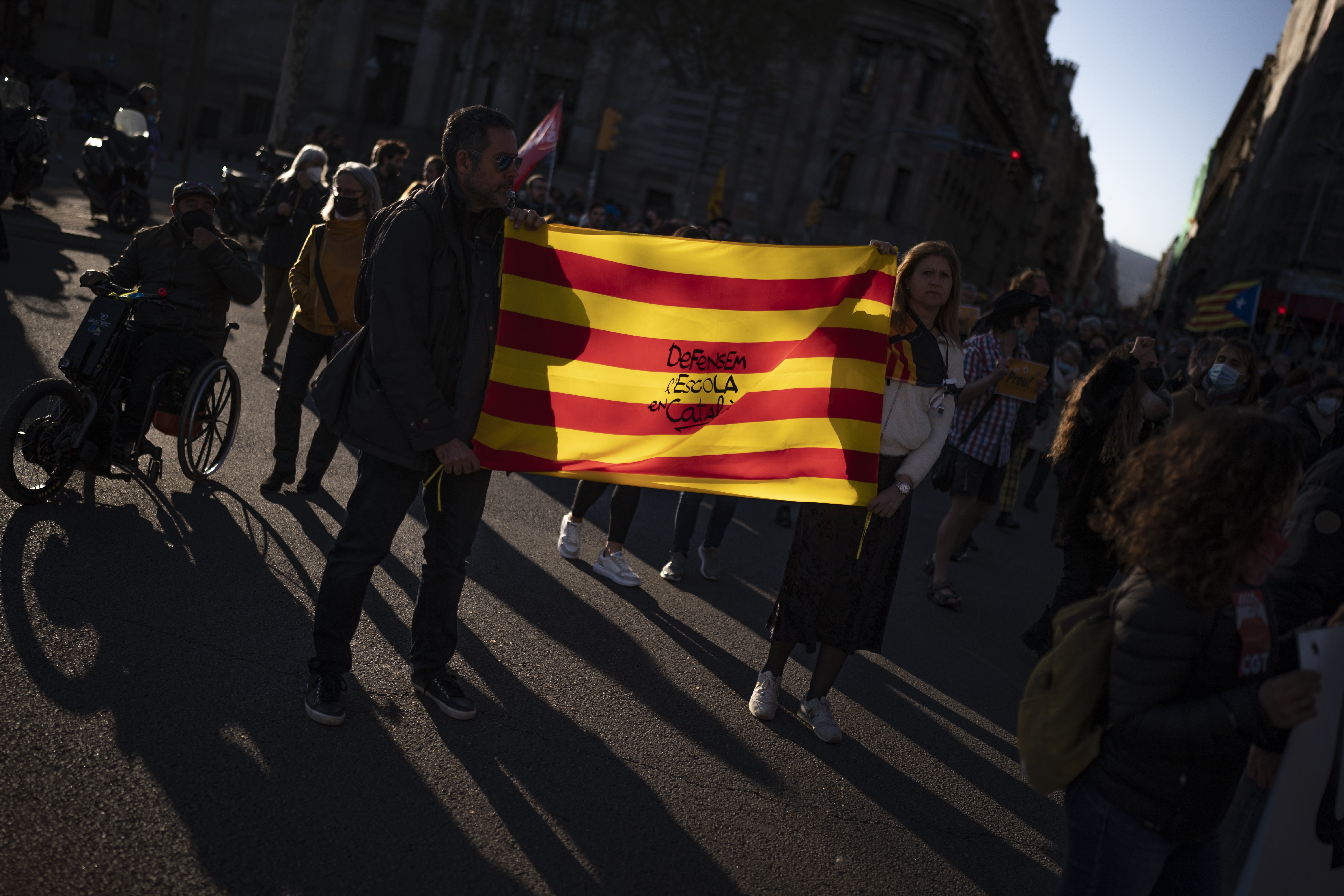 Las cinco claves de la dramática encuesta sobre el catalán en Catalunya