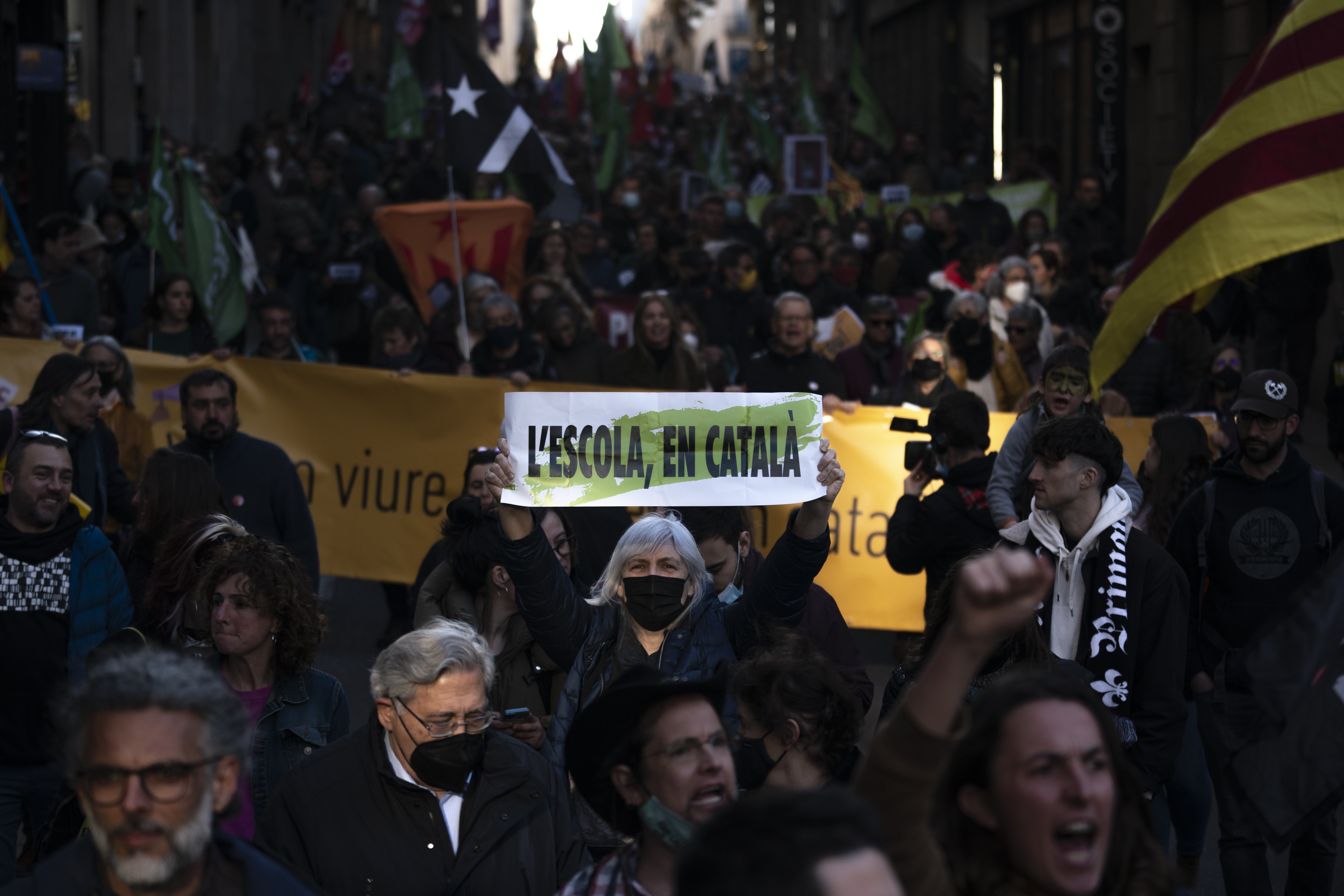 El Govern garantiza que el próximo curso habrá "más catalán que ahora" en las escuelas