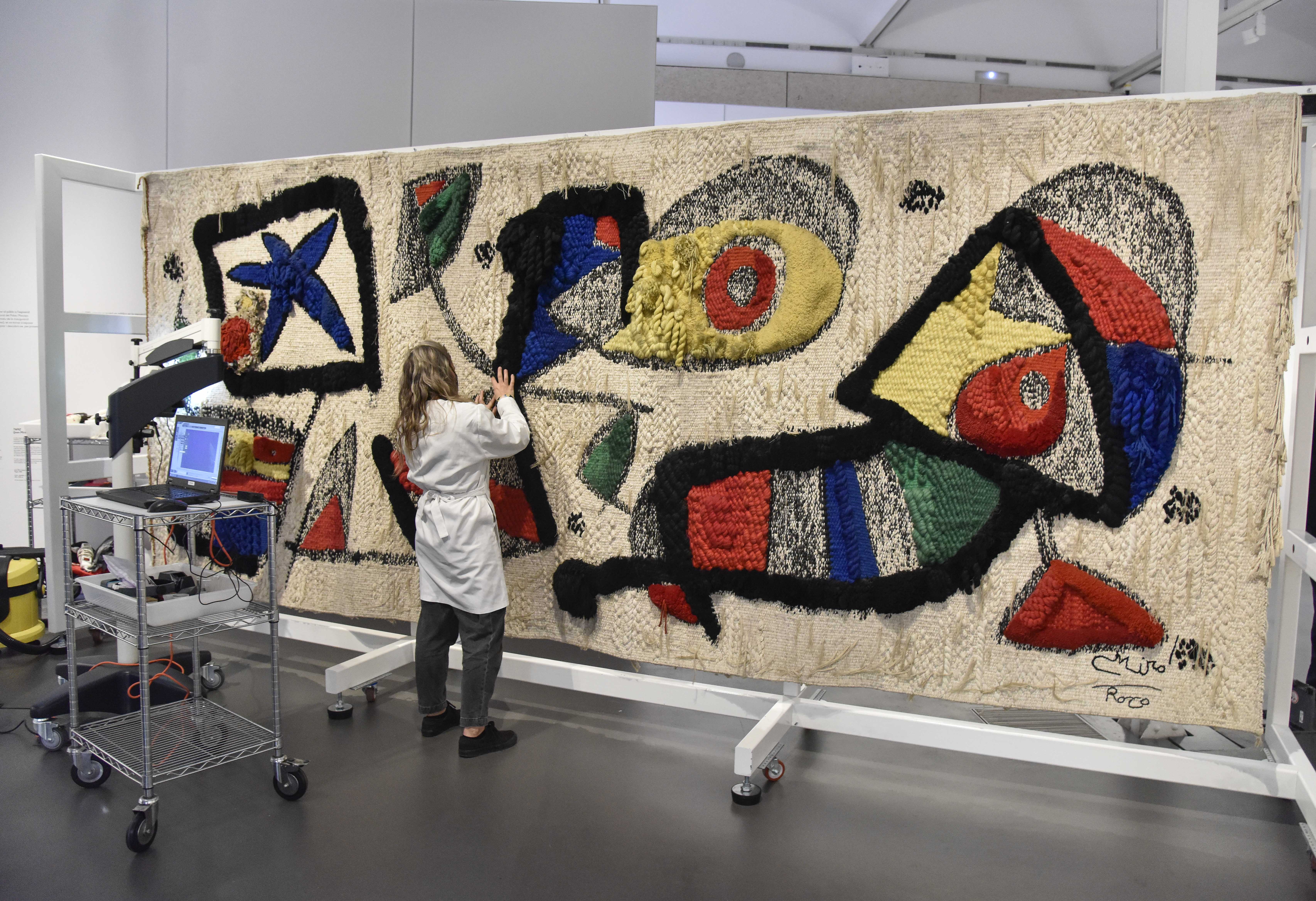 El Tapiz de Miró para La Caixa, la obra de arte que revolucionó el marketing