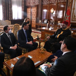 Sánchez i Mohammed VI segellen en un sopar a Rabat la reobertura de les fronteres