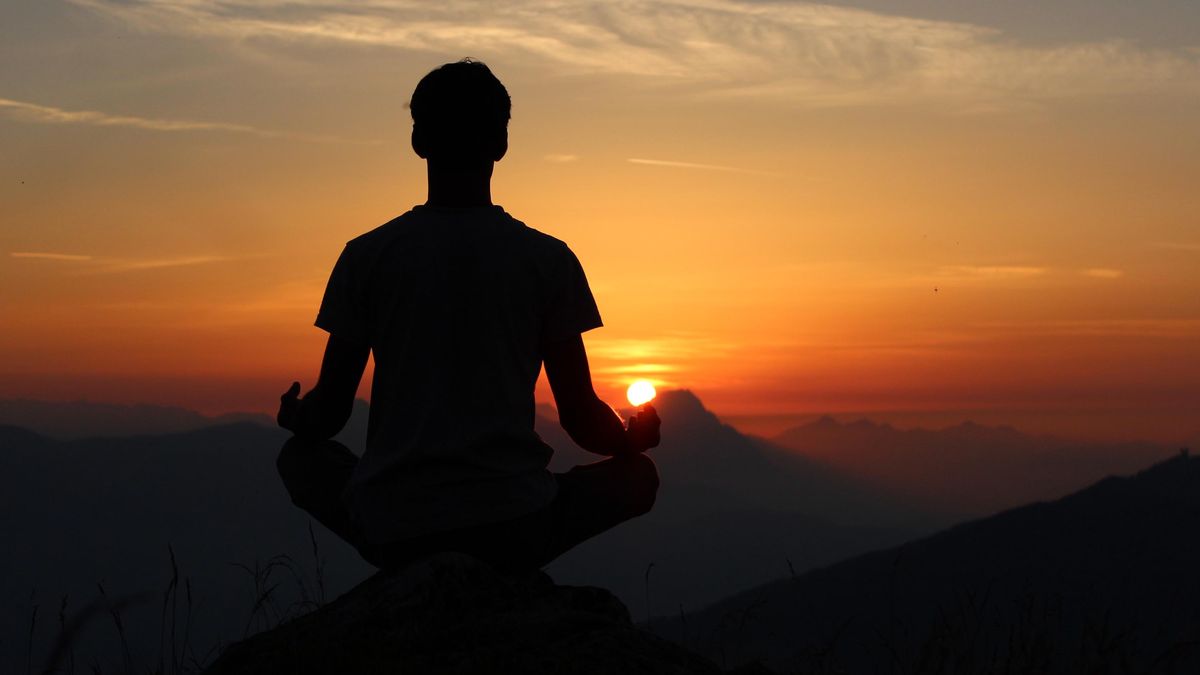 Empezar meditación de forma habitual ayuda a nuestra salud física y mental