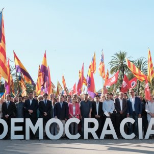 'Politico' alerta de que en Europa no ve con buenos ojos las amenazas de prisión de España