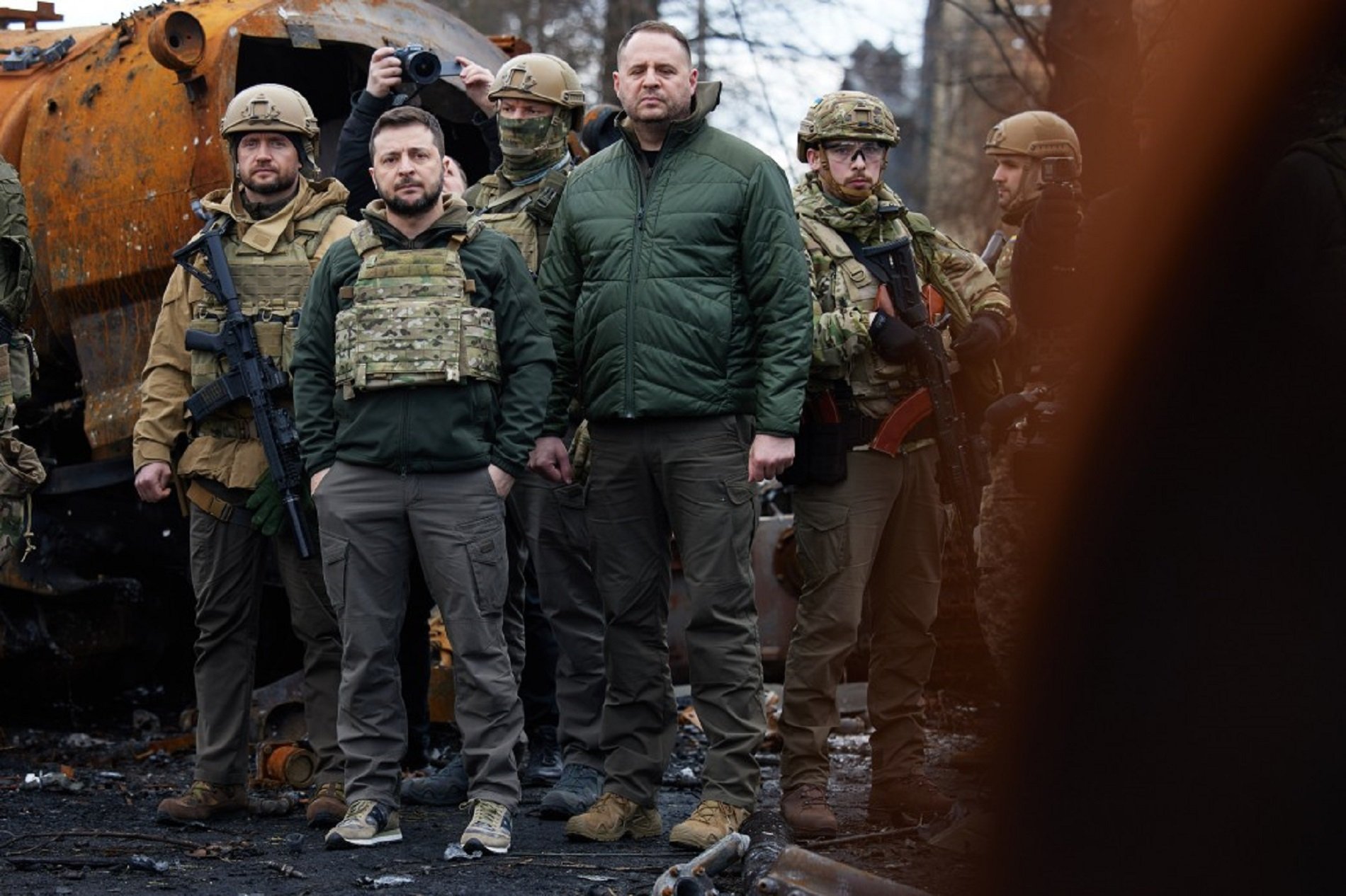presidente ucrania volodimir zelenski soldado guerra invasion rusia acn