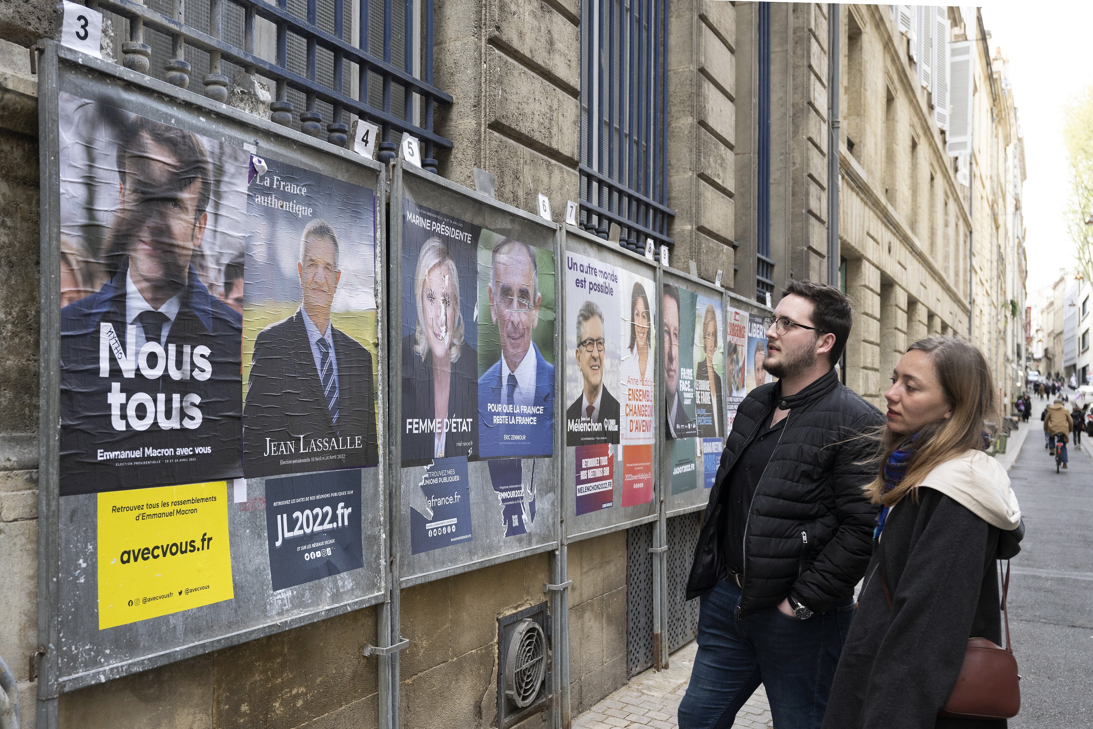 Los jóvenes franceses no saben si ir a votar