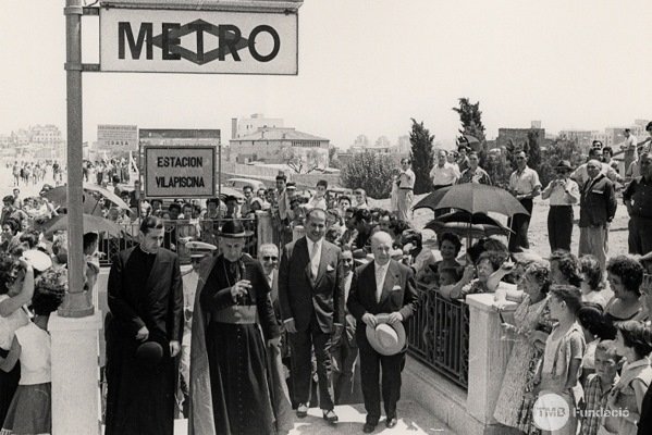 Inauguració de la línia II amb l'alcalde i l'arquebisbe de Barcelona, José María Porcioles i Gregorio Modrego Arxiu TMB