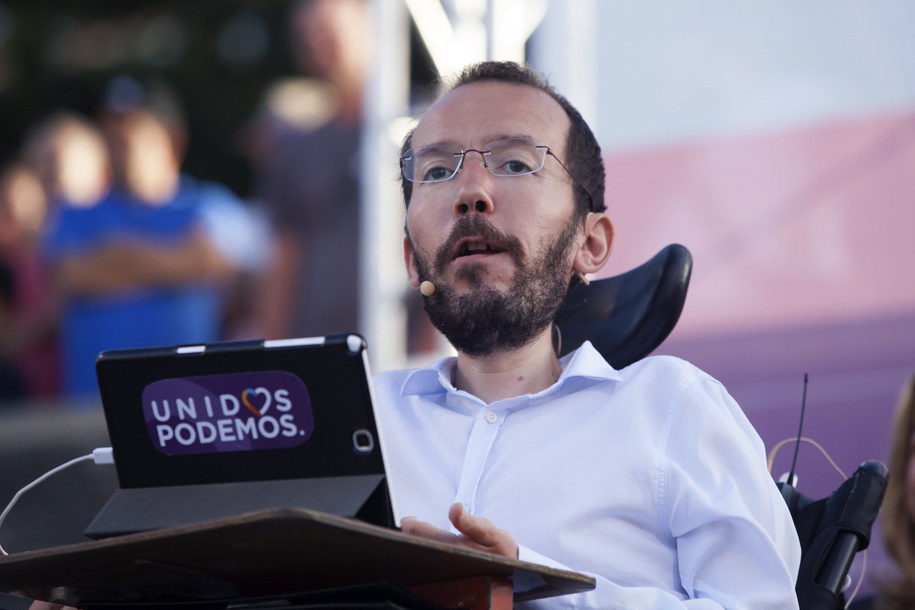 Echenique amenaza con extirpar "las malas hierbas" de Podemos