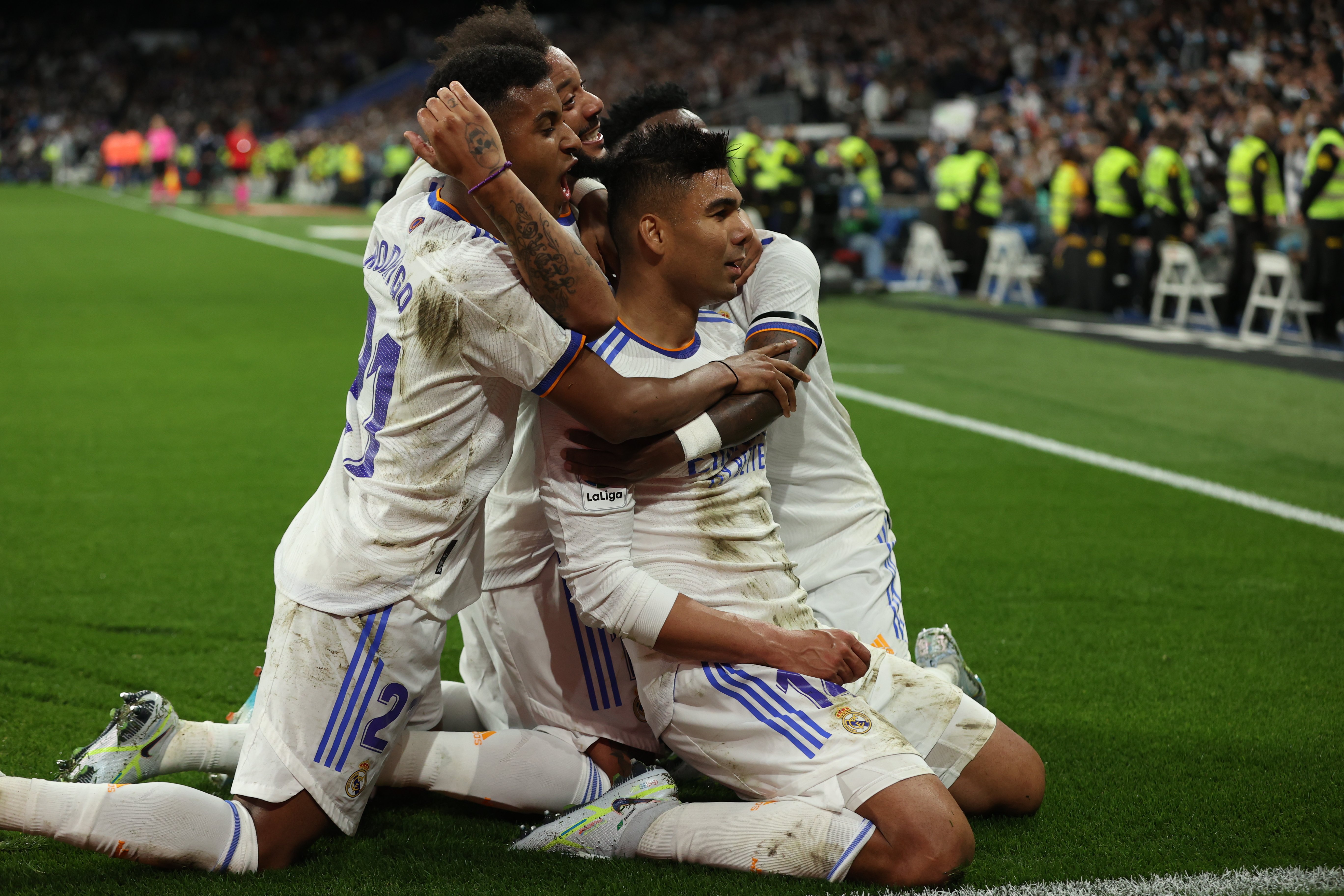 El Real Madrid se impone sin problemas a un inofensivo Getafe (2-0) y llega tranquilo al duelo del Chelsea