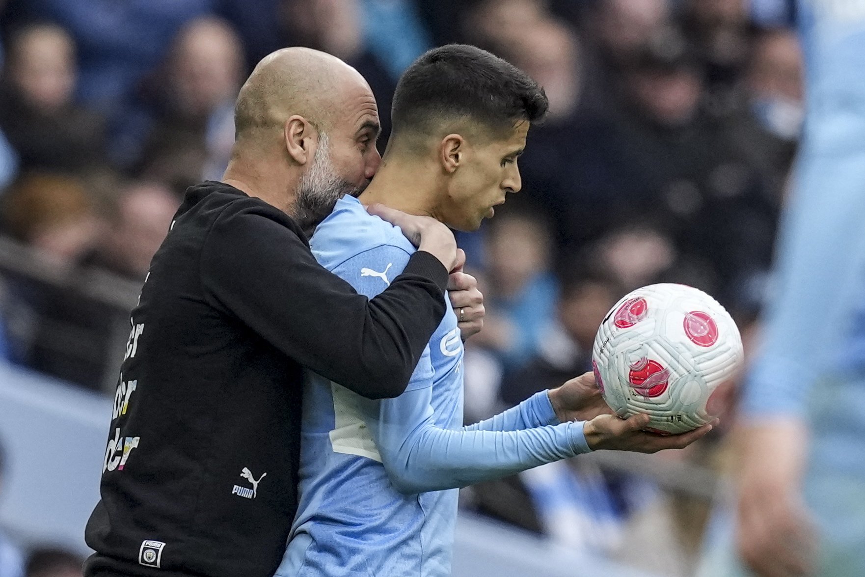 Joao Cancelo no puede ni ver a Pep Guardiola