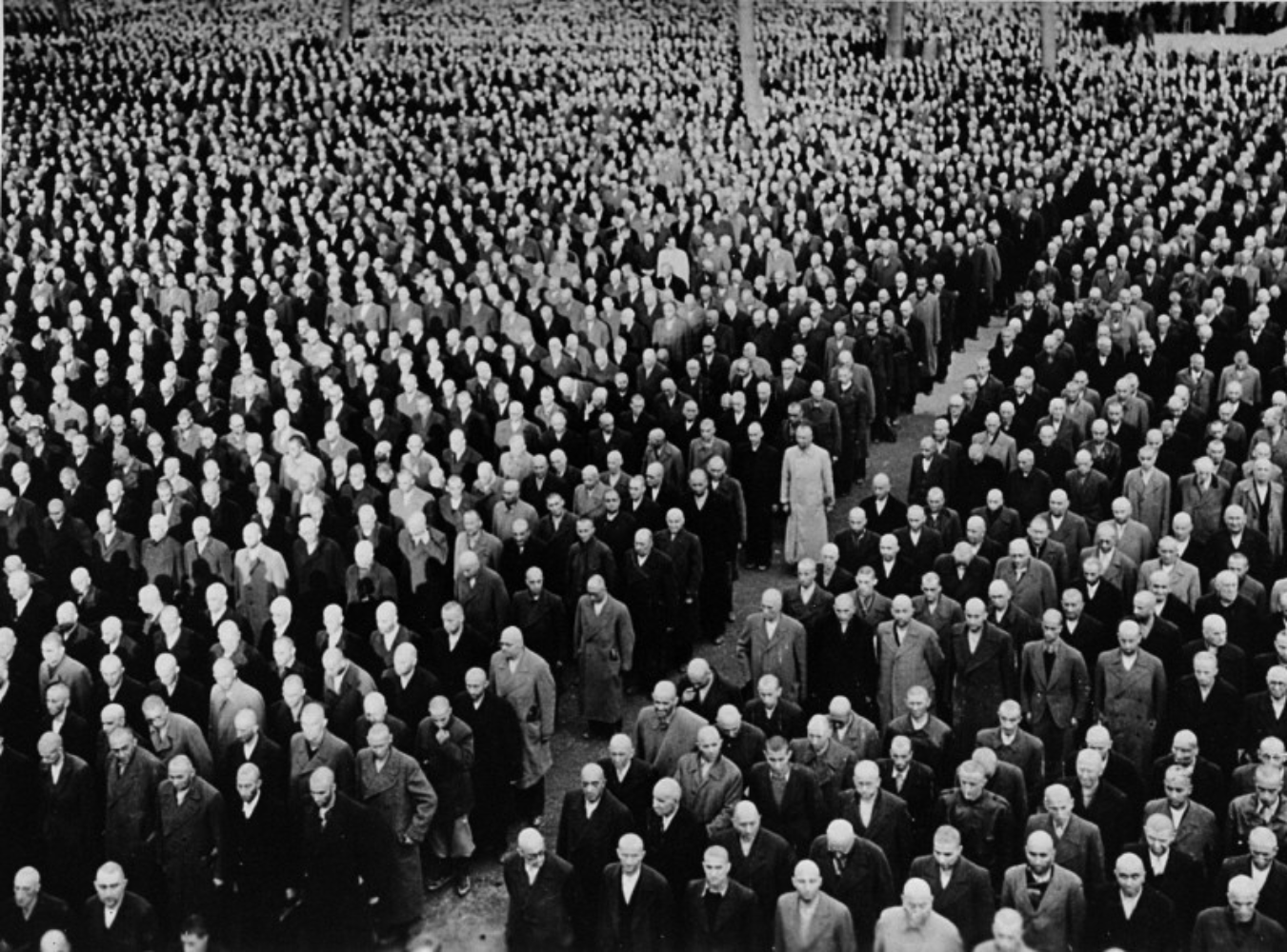 Liberan el campo de Buchenwald, tumba de centenares de republicanos catalanes