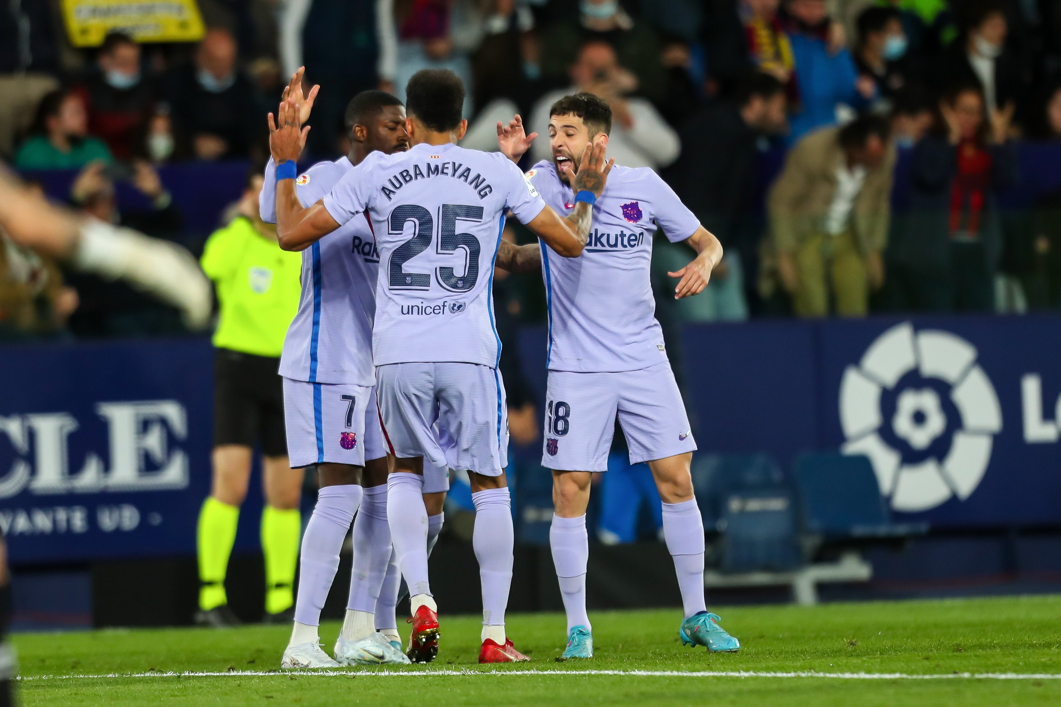 La fe del Barça tumba al Levante y los penaltis (2-3)