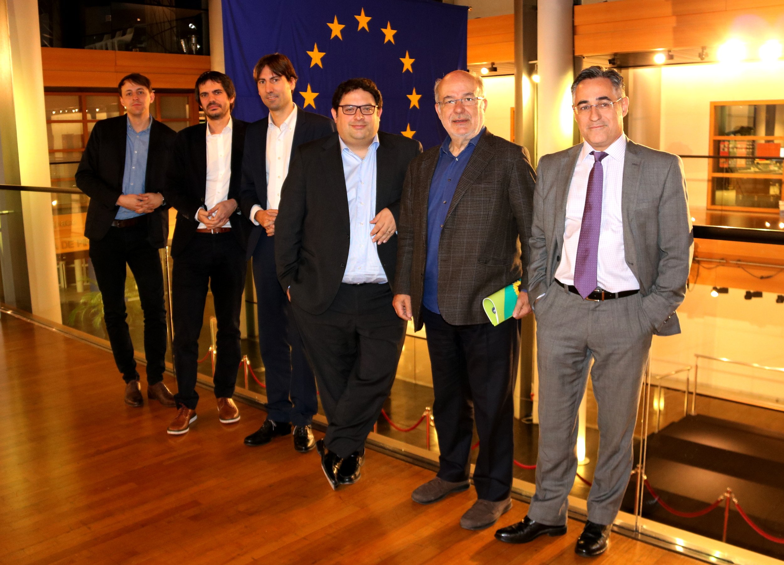 El català es cola al Parlament Europeu per la desobediència d'un grup d'eurodiputats