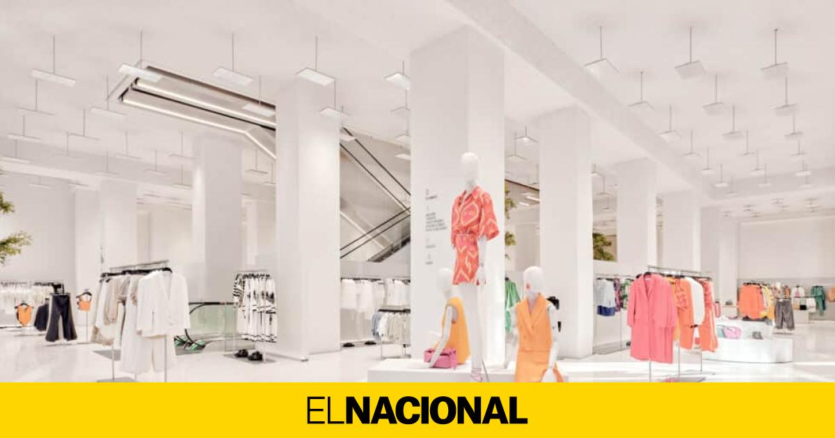 La blazer cruzada de Zara: elegancia moderna y clásica al mismo tiempo