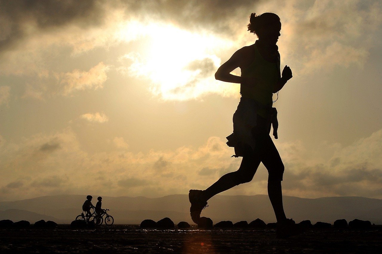 Anímate a practicar deporte este próximo verano, aunque tomando precauciones