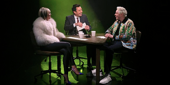 Miley Cyrus, Pete Davidson i Jimmy Fallon