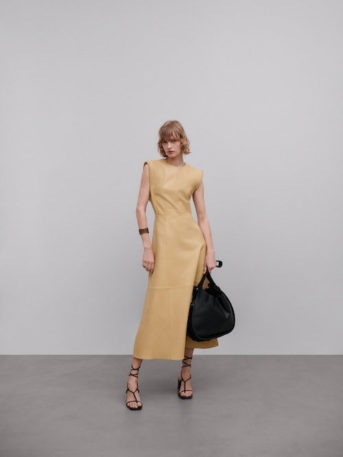 Vestido de Massimo Dutti