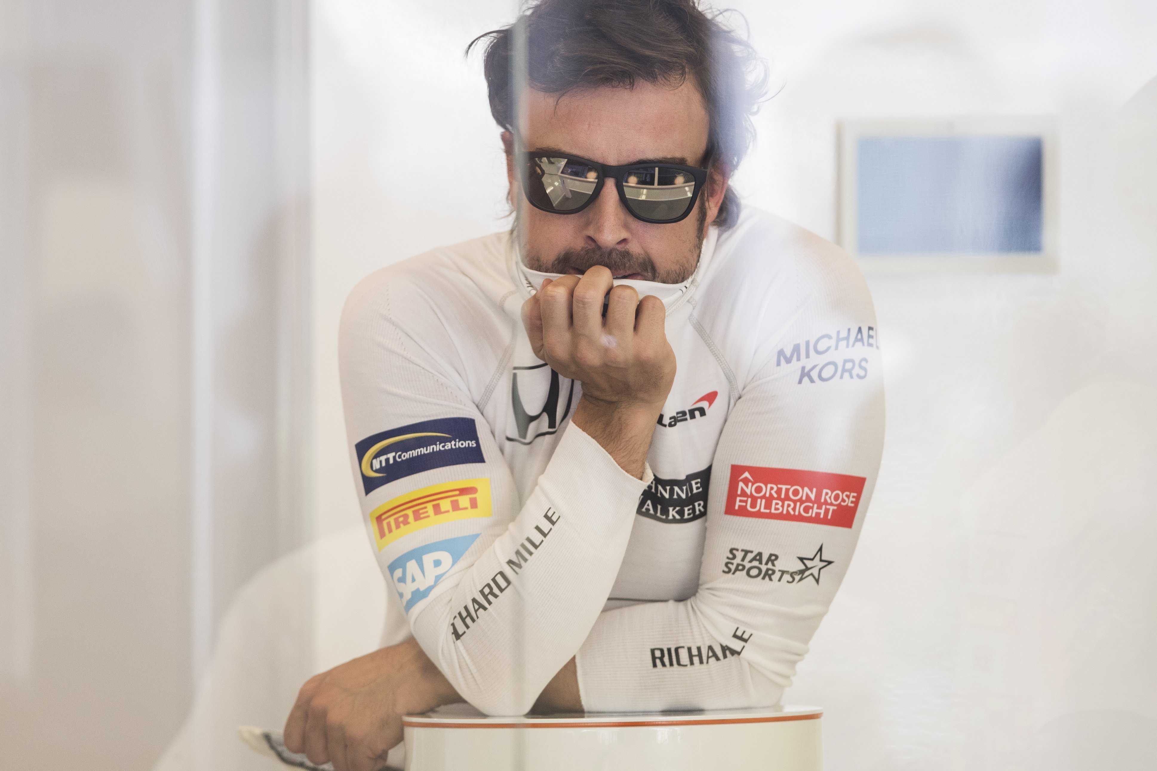 Fernando Alonso renova amb McLaren