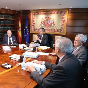 El Constitucional consuma el desafiament a Sánchez i frena la reforma judicial al Senat