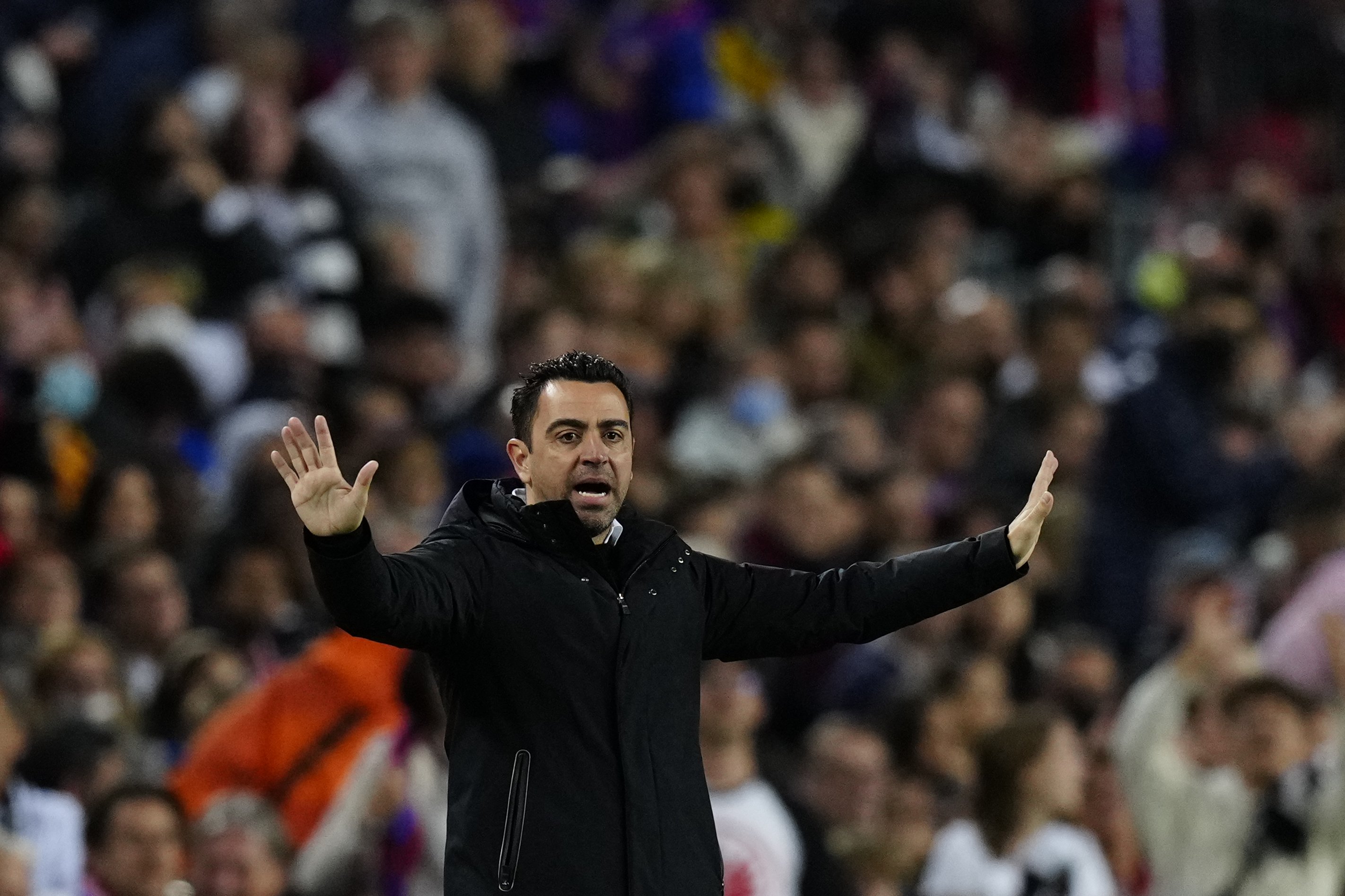 Xavi Hernández se ha agarrado un enfado brutal, casi como nunca, y no es con ningún jugador del Barça