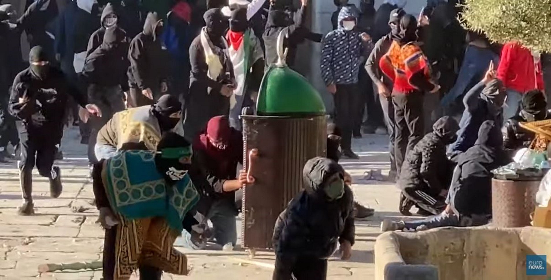 Incidentes en la explanada de las mezquitas después de un lanzamiento de piedras al Kotel