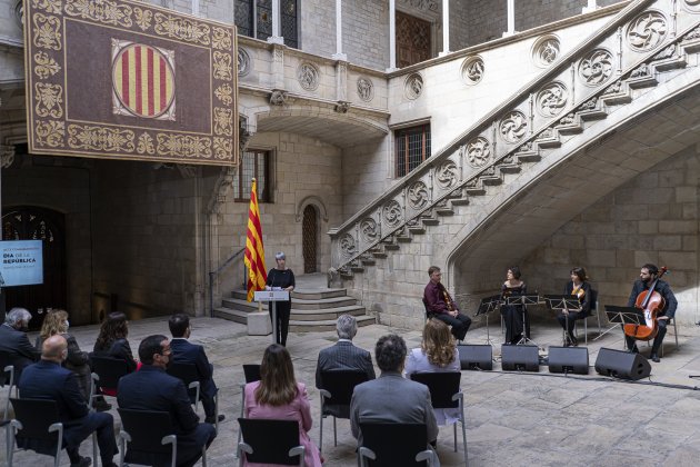 (Alta) Conmemoración República Palau Generalitat Lourdes Ciuró - Foto: Pau de la Calle