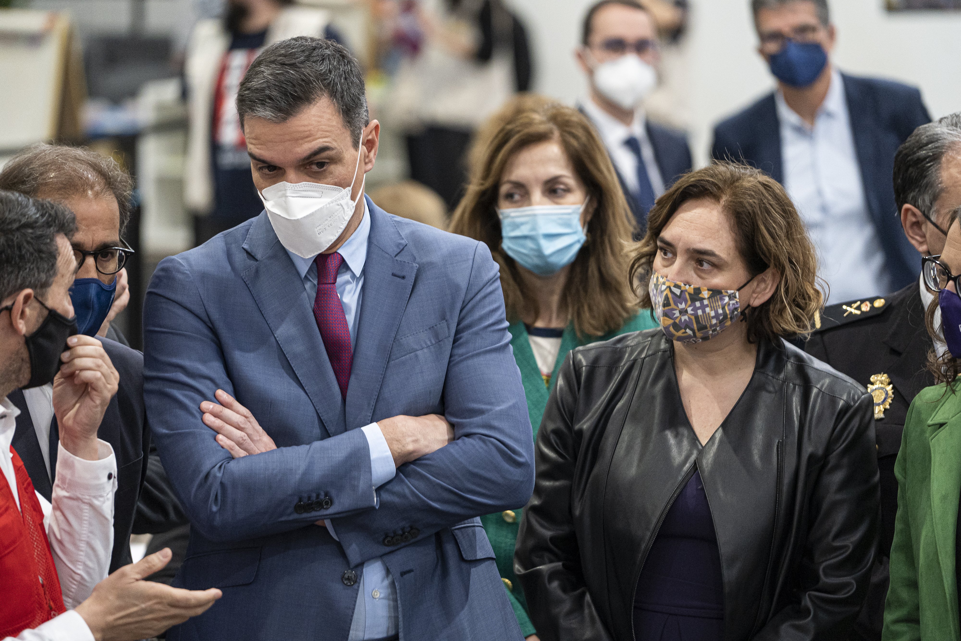 (Alta) Visita Pedro Sánchez Ada Colau Feria Barcelona, lugar acogida refugiados ucranianos - Foto: Pau de la Calle