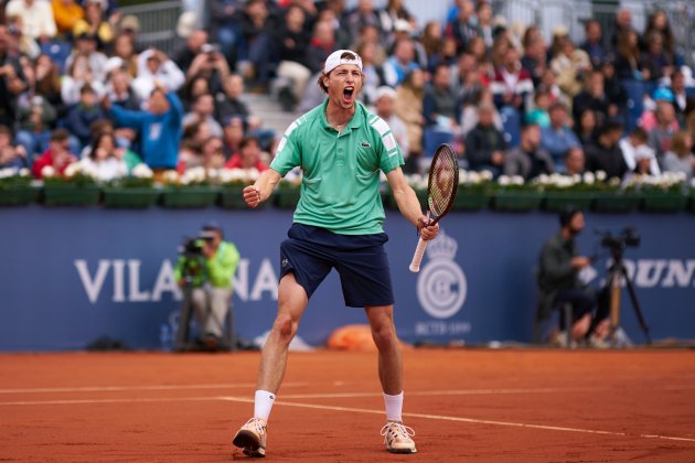 ugo humbert bcn open banco sabadell celebracion @rctb1899 ugo humbert bcn open banco sabadell celebracion @rctb1899