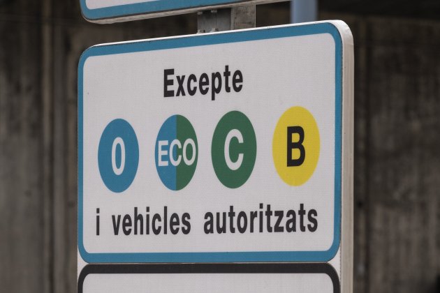 Trànsit|Tràfic, Ronda de Dalt, cotxes, trànsit, ZBE, zona baixes emissions - Foto: Carlos Baglietto