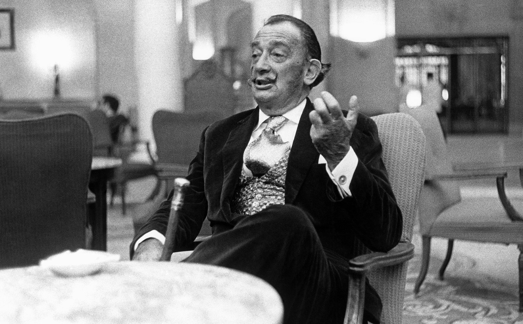 Al Palau Robert, EFE presenta el Dalí més mediàtic