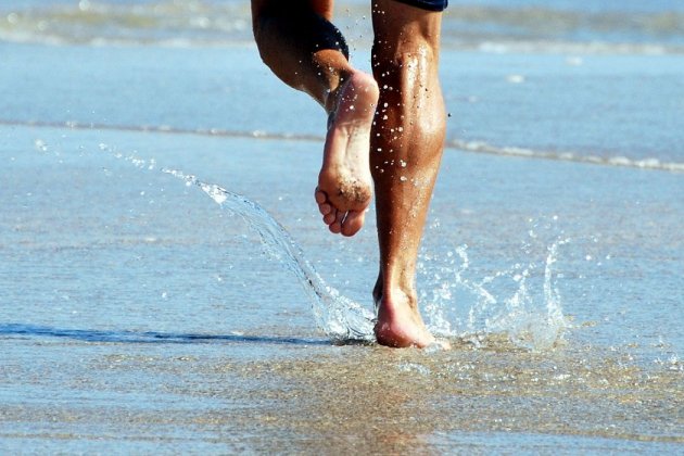 Correr por la playa Correr por la playa