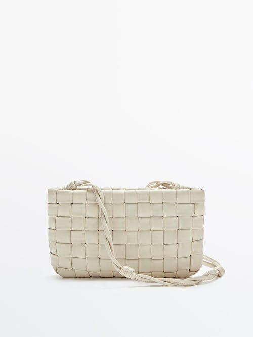 Bolso pochette trenzado de piel1