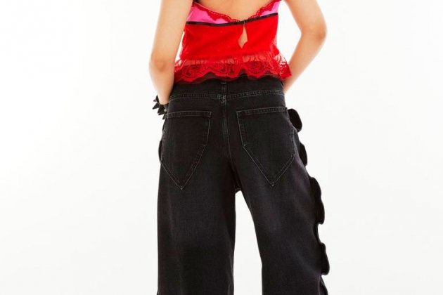 Loose Fit Jeans amb volants Loose Fit Jeans amb volants