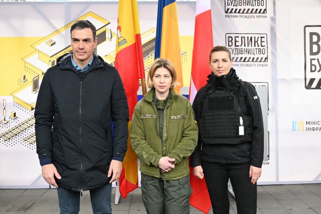 sanchez primera ministra danes kyiv acn