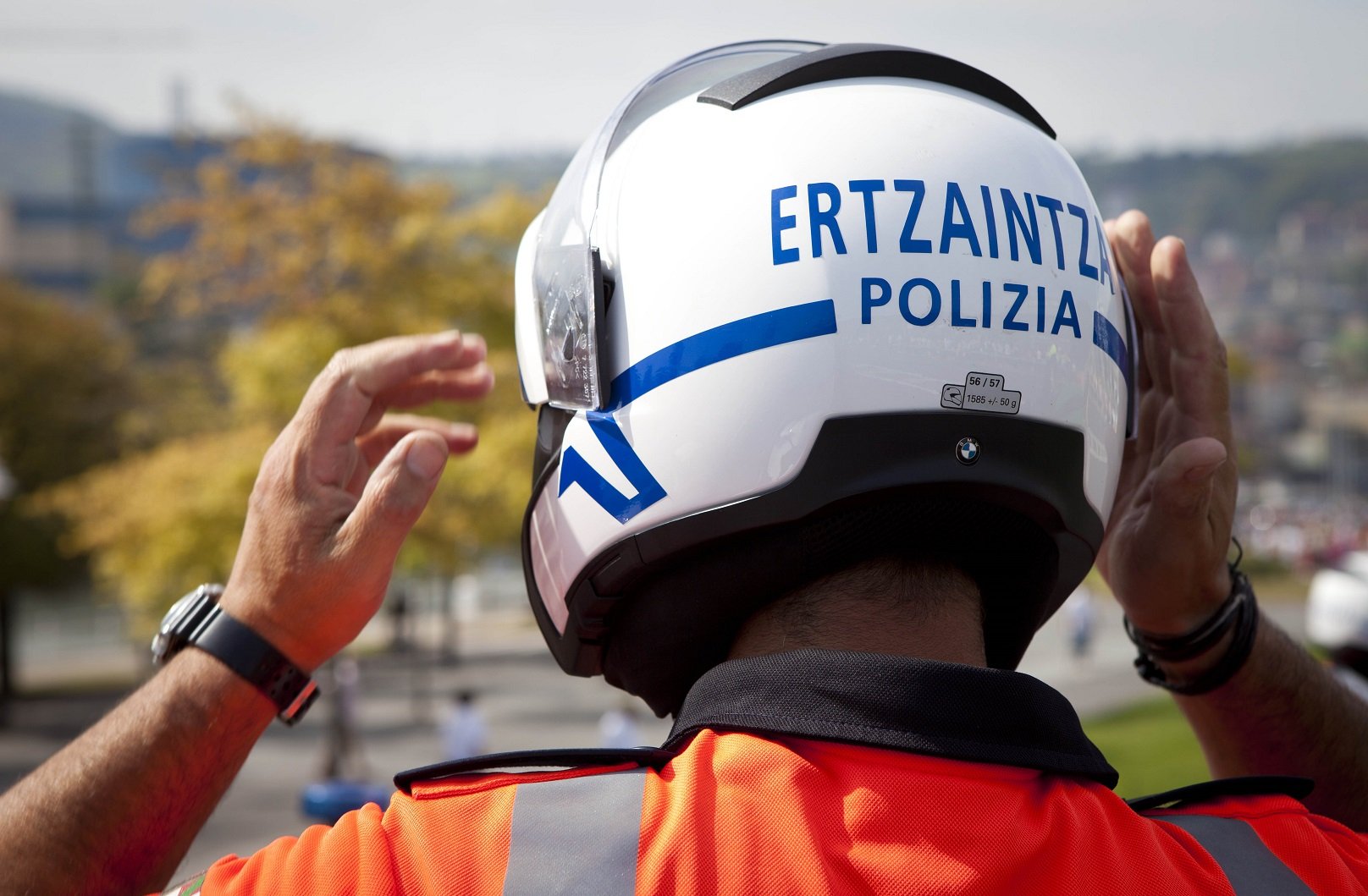 El Gobierno incorpora la Ertzaintza en foros europeos y deja a los Mossos fuera