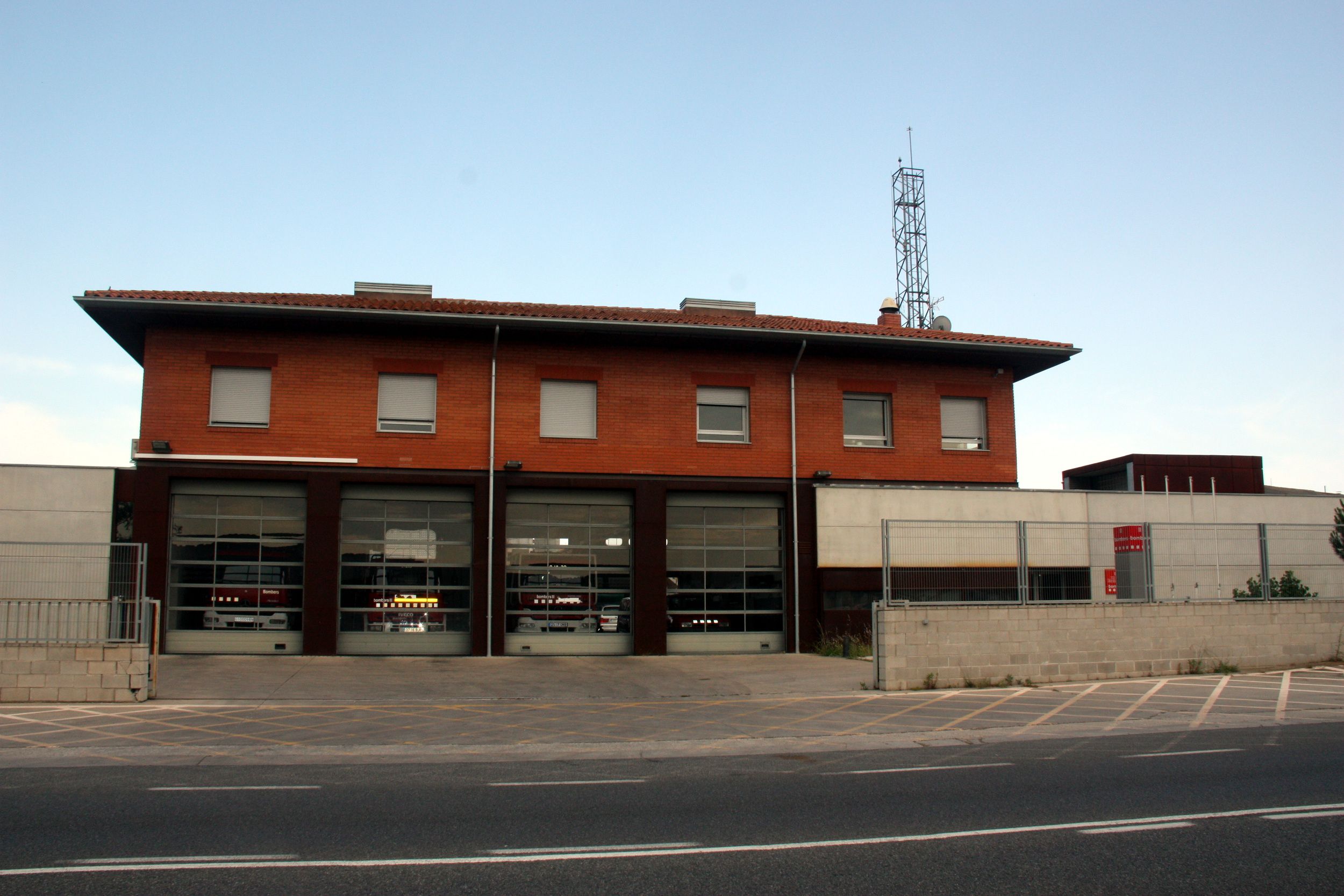 La empresa del bacalao retirado por el brote de botulismo se pone a disposición de Salut