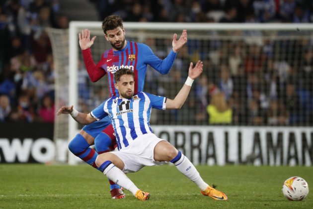 Gerard Pique Adnan Januzaj Barça Real Sociedad EFE