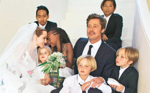 Angelina Jolie, Brad Pitt y sus hijos