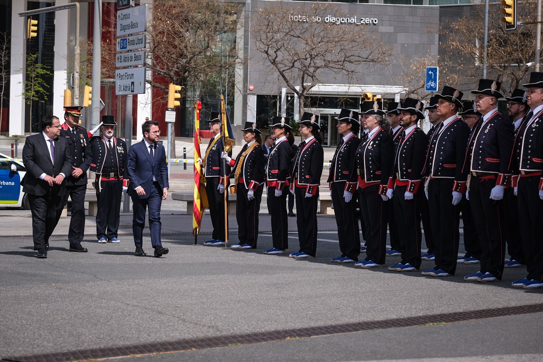 Desapareixen les armes llargues de la Guàrdia d’Honors dels Mossos d’Esquadra