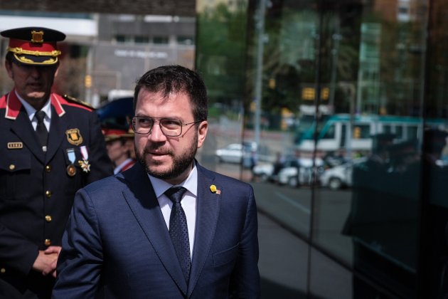 Presidente Aragonés - Escuadras - Carlos Baglietto