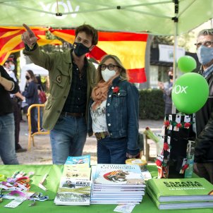Operatiu de Vox, Cs i PP per espanyolitzar la firma de llibres de Sant Jordi