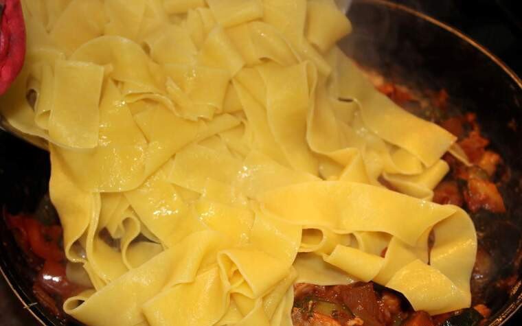 pappardelle verduretes bacalla pas23