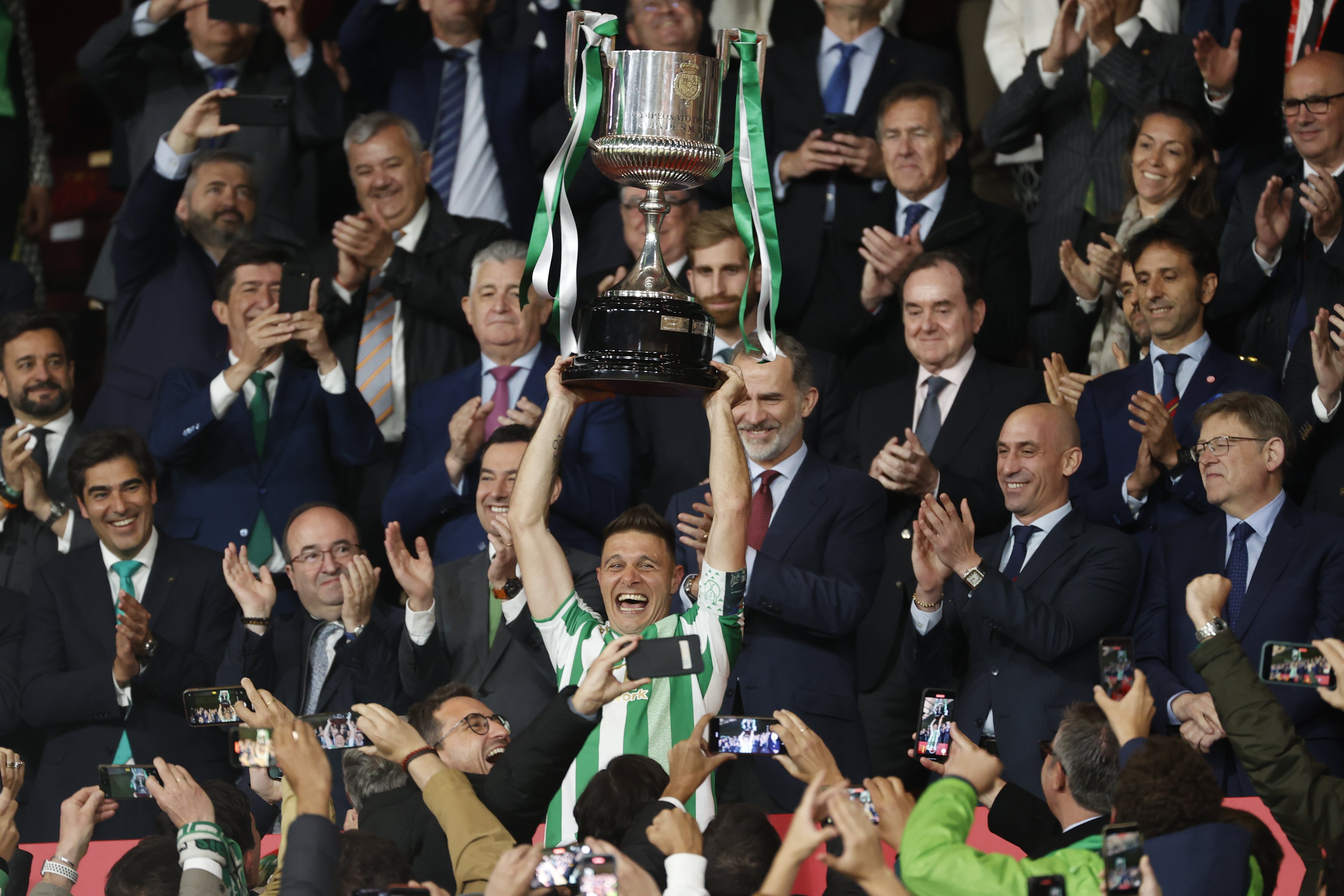 El Betis se alza campeón de la Copa del Rey de manera épica superando al Valencia en los penaltis (1-1)